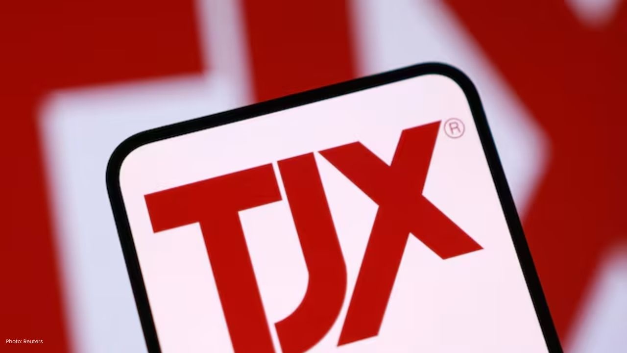 TJX Adjusts 2026 Earnings Projection with Strong Demand for Discounts