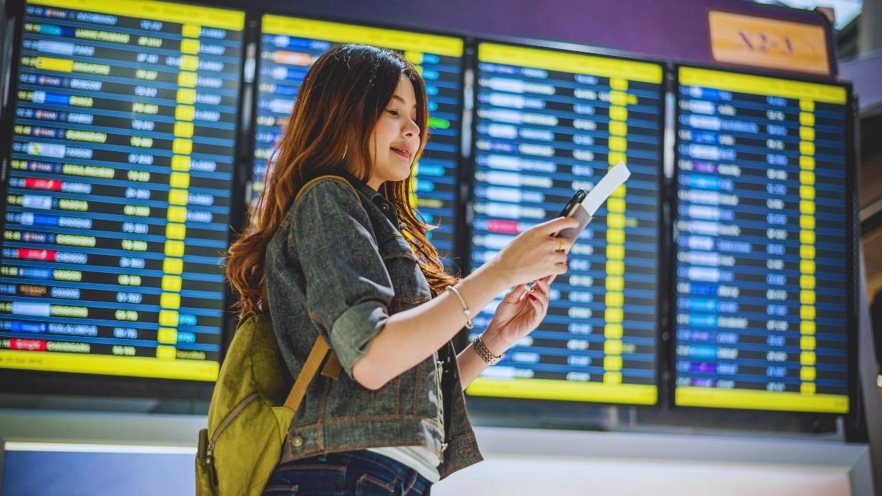 Essential Tech Tools to Monitor Flight Delays: Must-Have Apps for Today’s Travellers