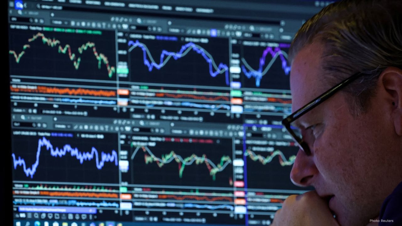 Market Turbulence: US Stocks Retreat Amid AI Excitement and Inflation Fears