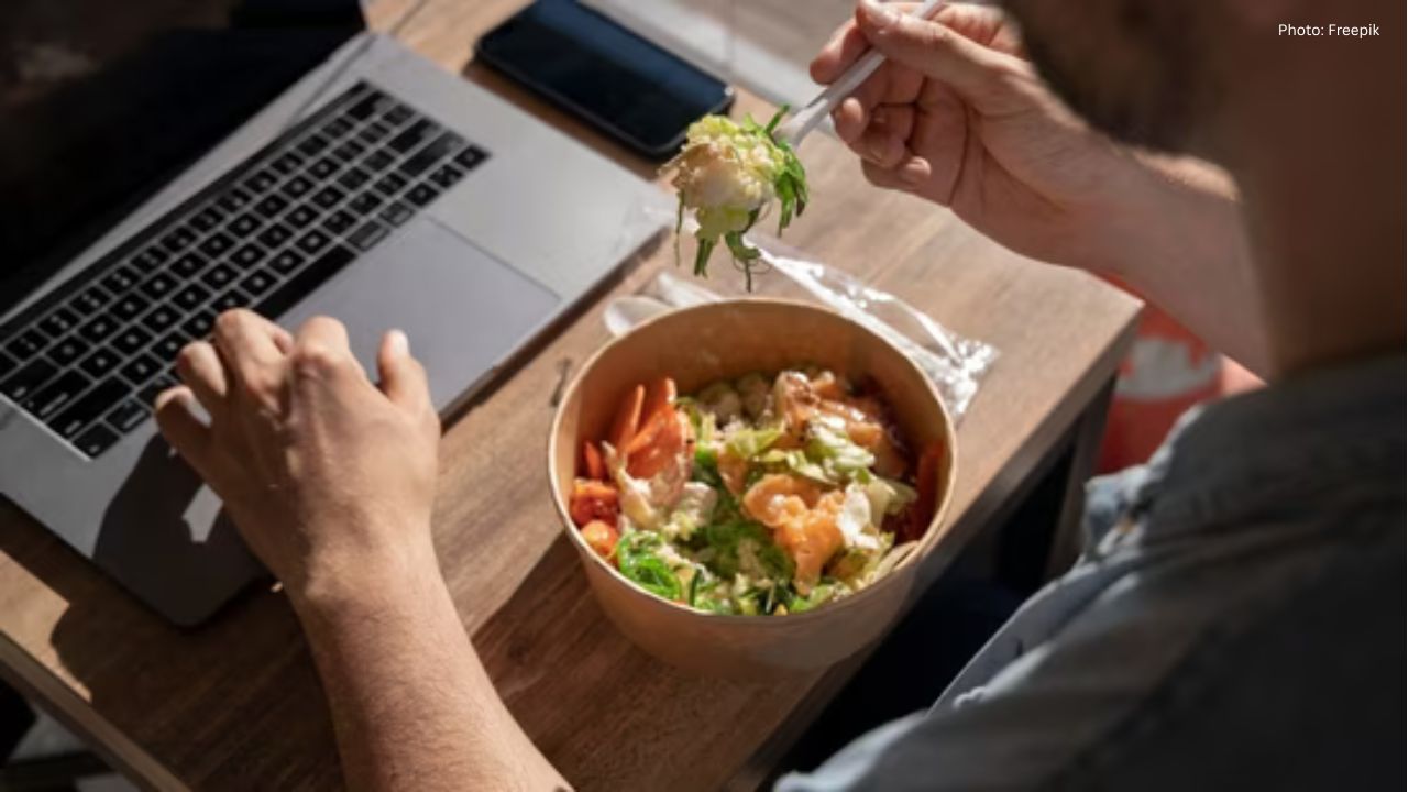Bengaluru Nutritionist Offers Insightful Tips to Mitigate Late-Night Dining Effects