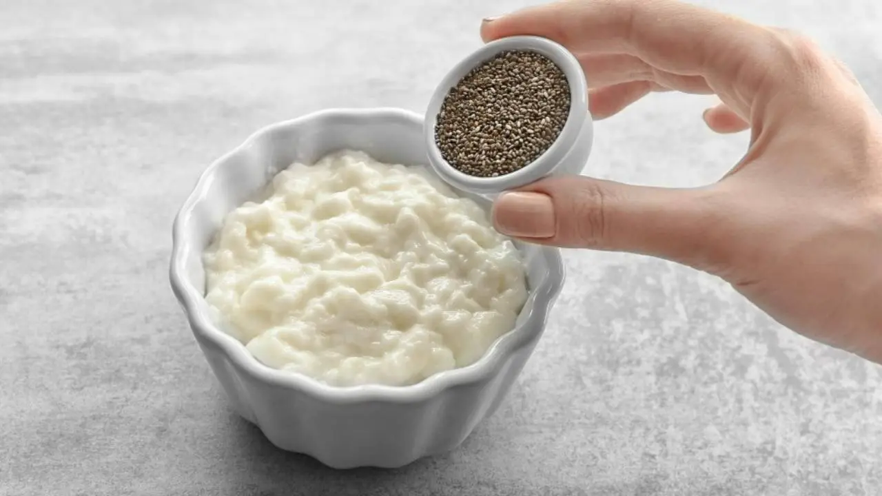 Maximizing the Benefits of Curd and Chia Seeds: A Guide to Enjoying This Nutritious Duo