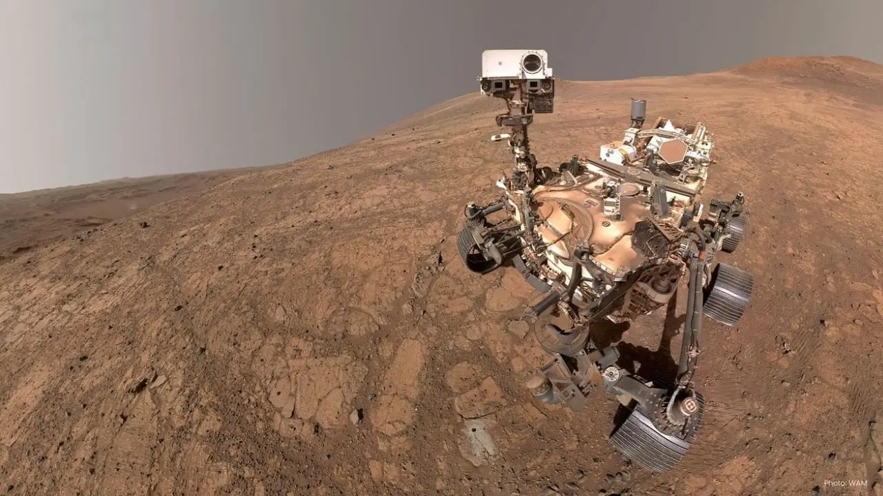 NASA's Perseverance Rover Unveils Mini-Lightning on Mars