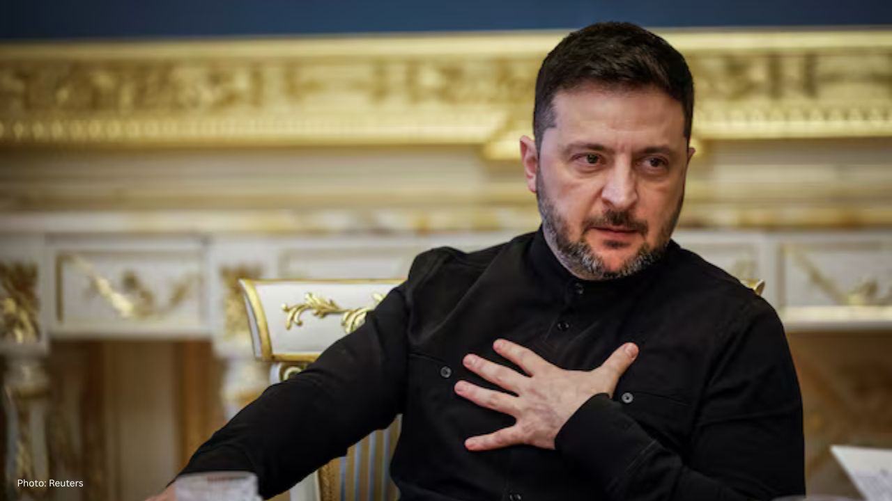 Ukrainian Anti-Corruption Officials Raid Chief of Staff Yermak's Residence