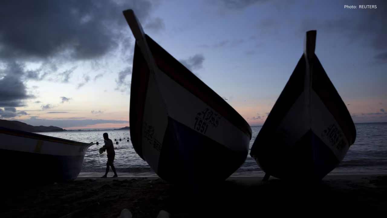 US Strikes Intensify Fear and Surveillance in Venezuela's Sucre State