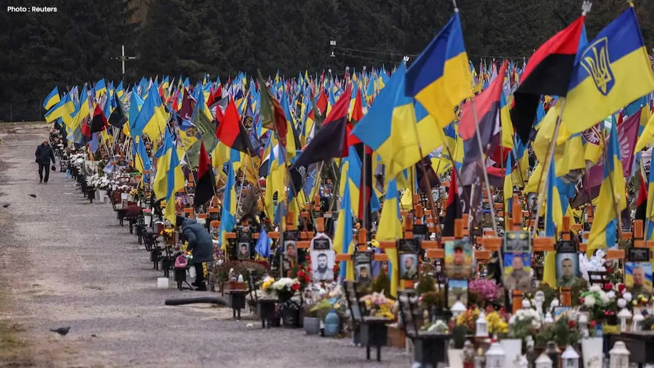 As Grief Deepens, Ukrainian Families Urge Peace Amid War