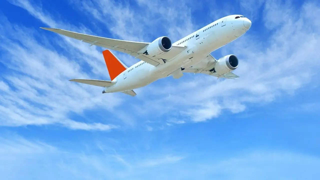 China Suspends Over 900 Flights to Japan Amid Taiwan Tensions