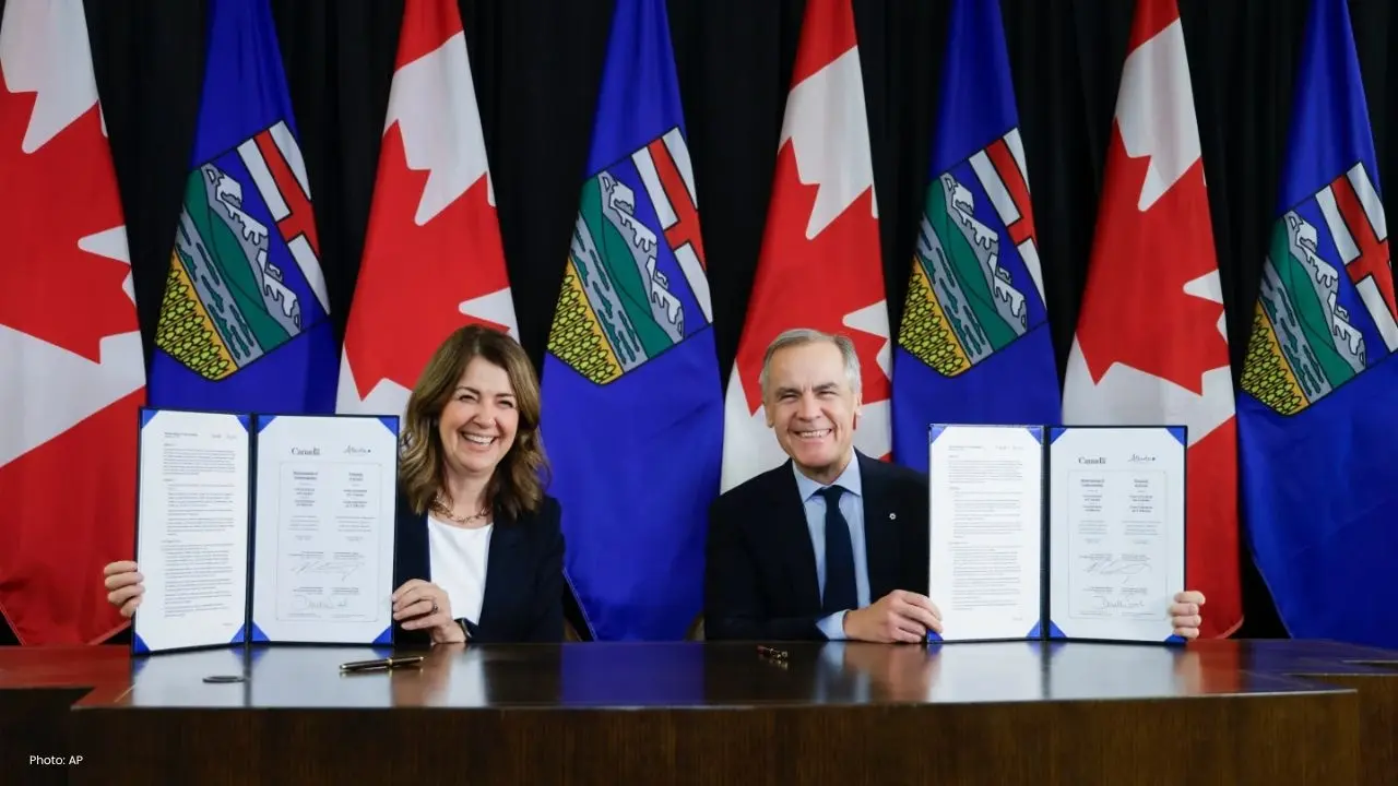Canada plans Pacific pipeline to expand oil exports beyond U.S