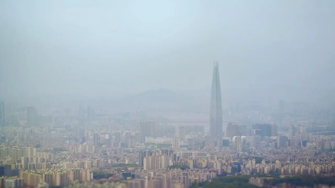 Does Dirty Air Undermine the Heart Benefits of Your Morning Walk?