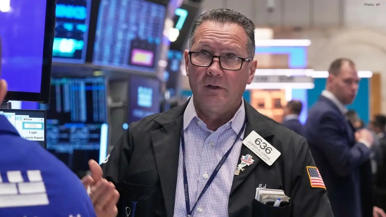 Wall Street Ends November Up Amid Rate-Cut Hopes