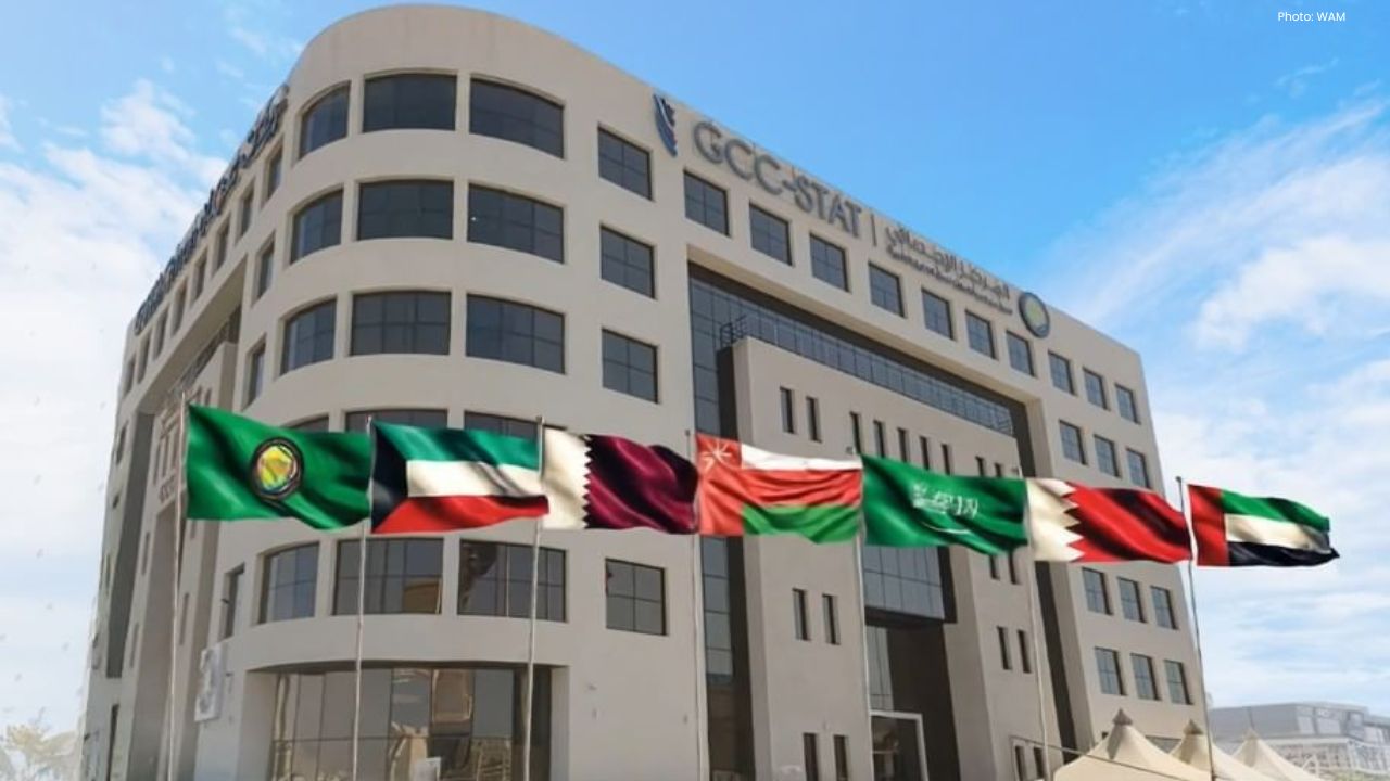 UAE Excels in Economy, AI, Renewable Energy, and Space Exploration