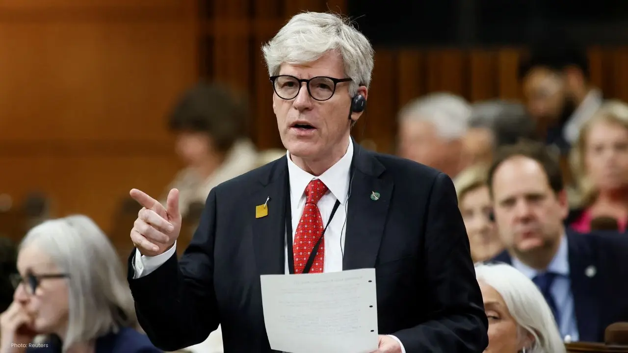 Federal minister apologizes to Coastal First Nations