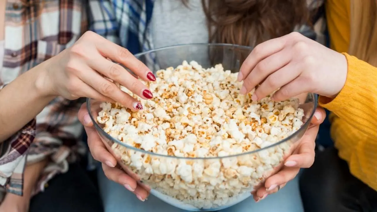 Popcorn: A Healthier Snack Choice