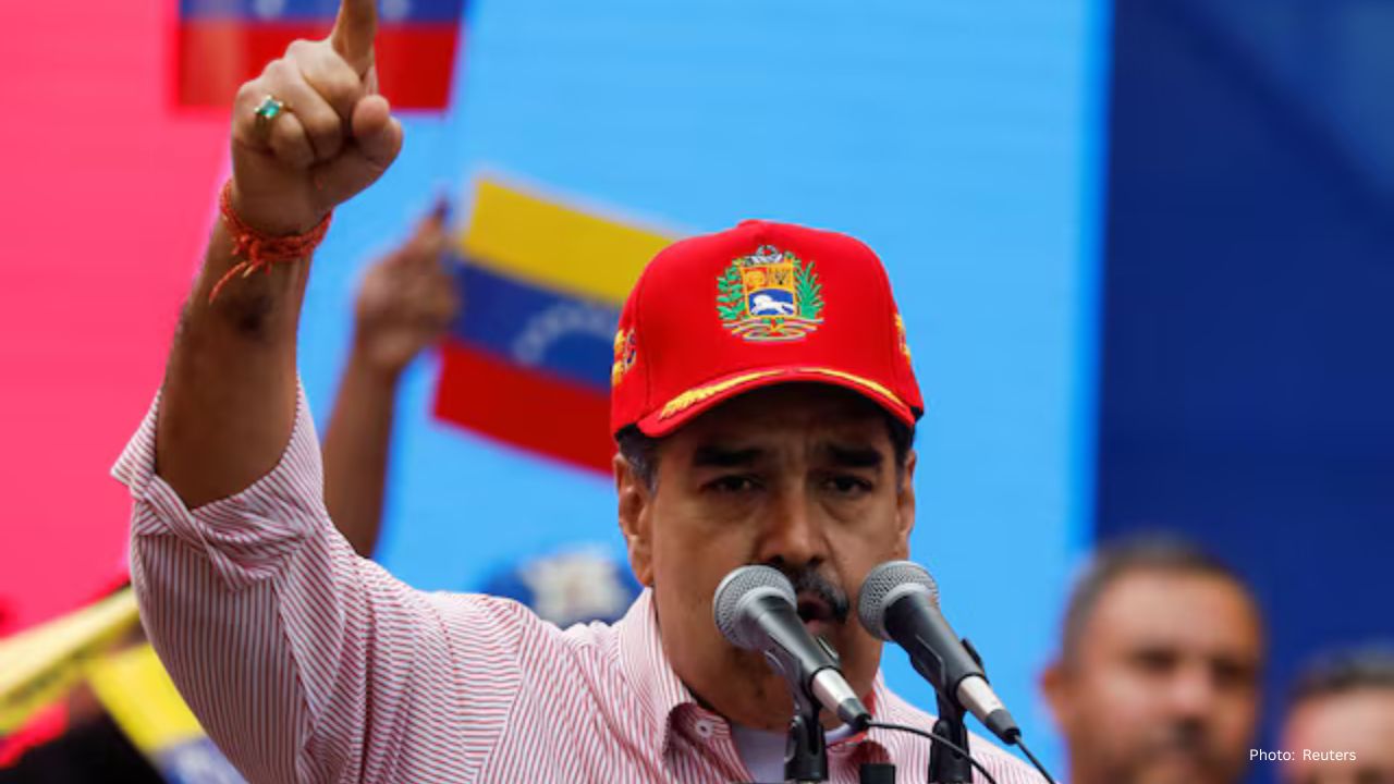 Trump Dismisses Maduro's Requests in Private Call, Tightening the Venezuelan Leader's Position