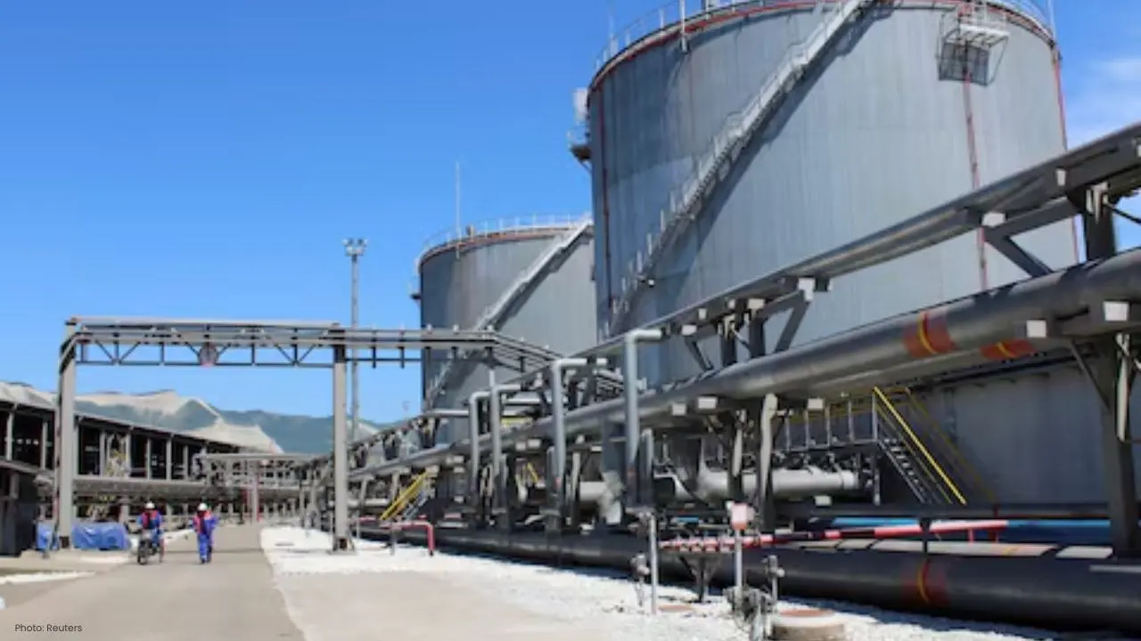 First Nations Back Northern Coast Tanker Ban, Reject Pipeline Plans