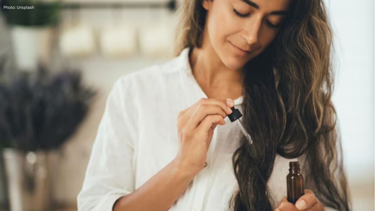 Top 5 Oils Recommended by Dermatologists to Combat Hair Loss and Enhance Growth