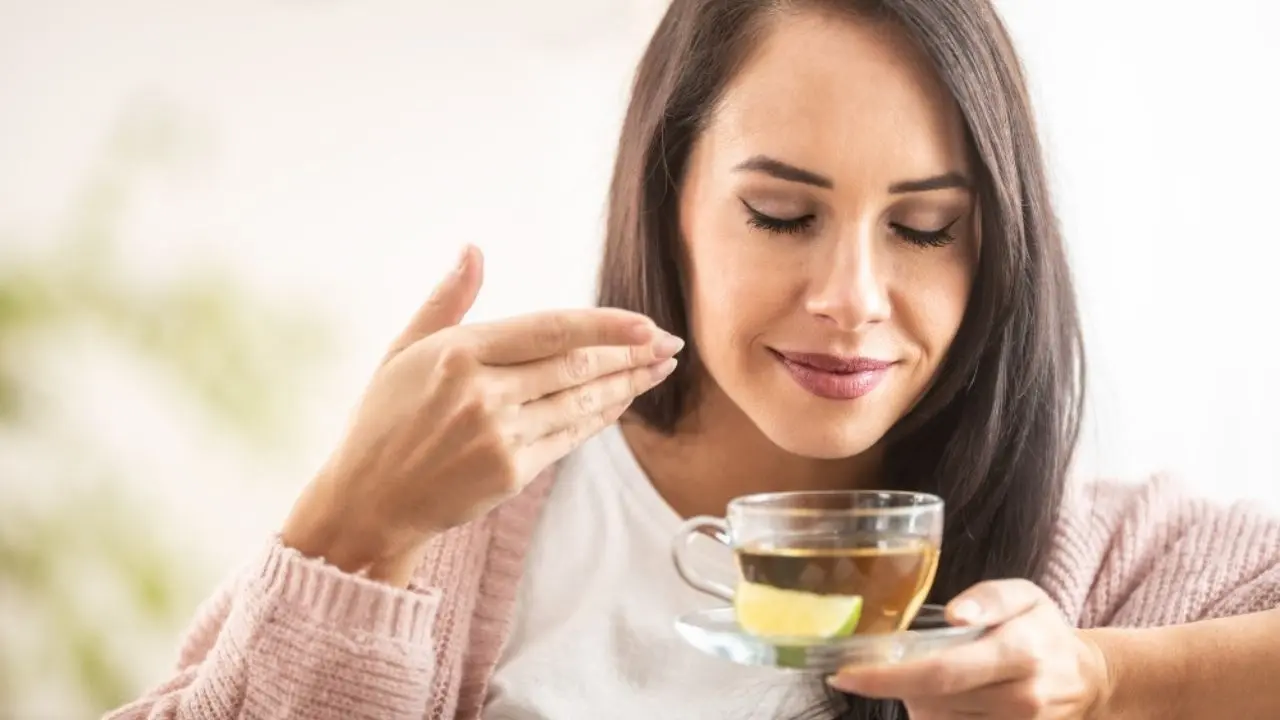 Harnessing Green Tea for Quicker Hair Growth and Enhanced Strength