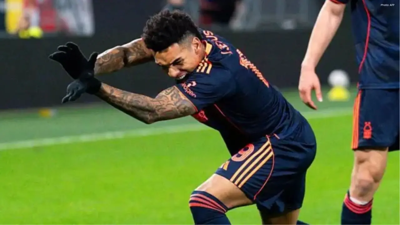 Speedy Igor Jesus Scores, Brings Dragon Ball Z to Forest