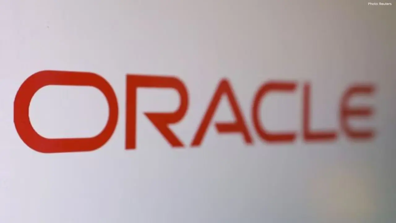 Oracle's Warning Triggers Concerns in AI Stock Market