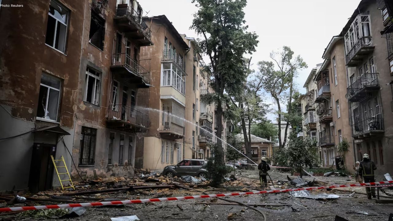 Russia Strikes Ukraine’s Power Grid, Thousands Left in Darkness