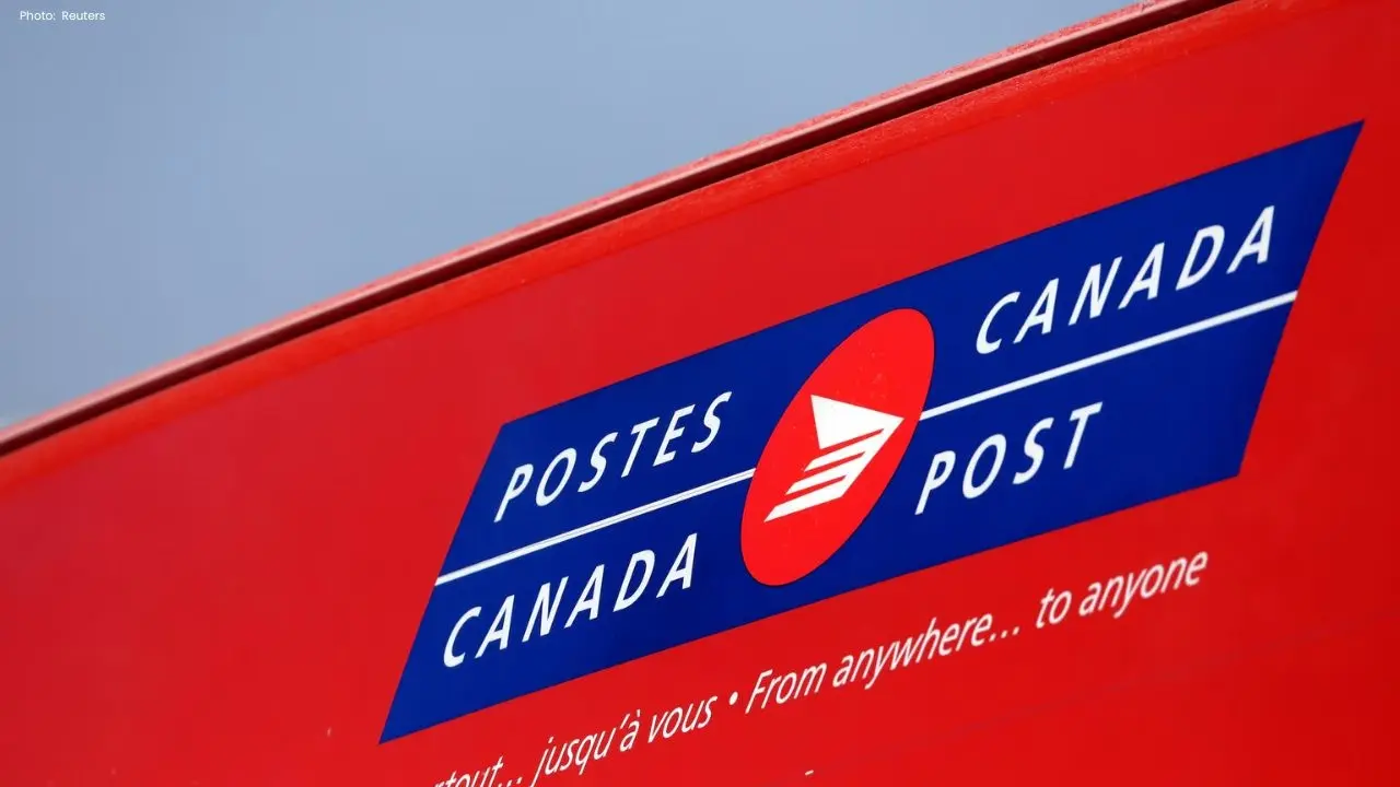 U.S. Tariffs Make Sending Canadian Gifts a Hassle