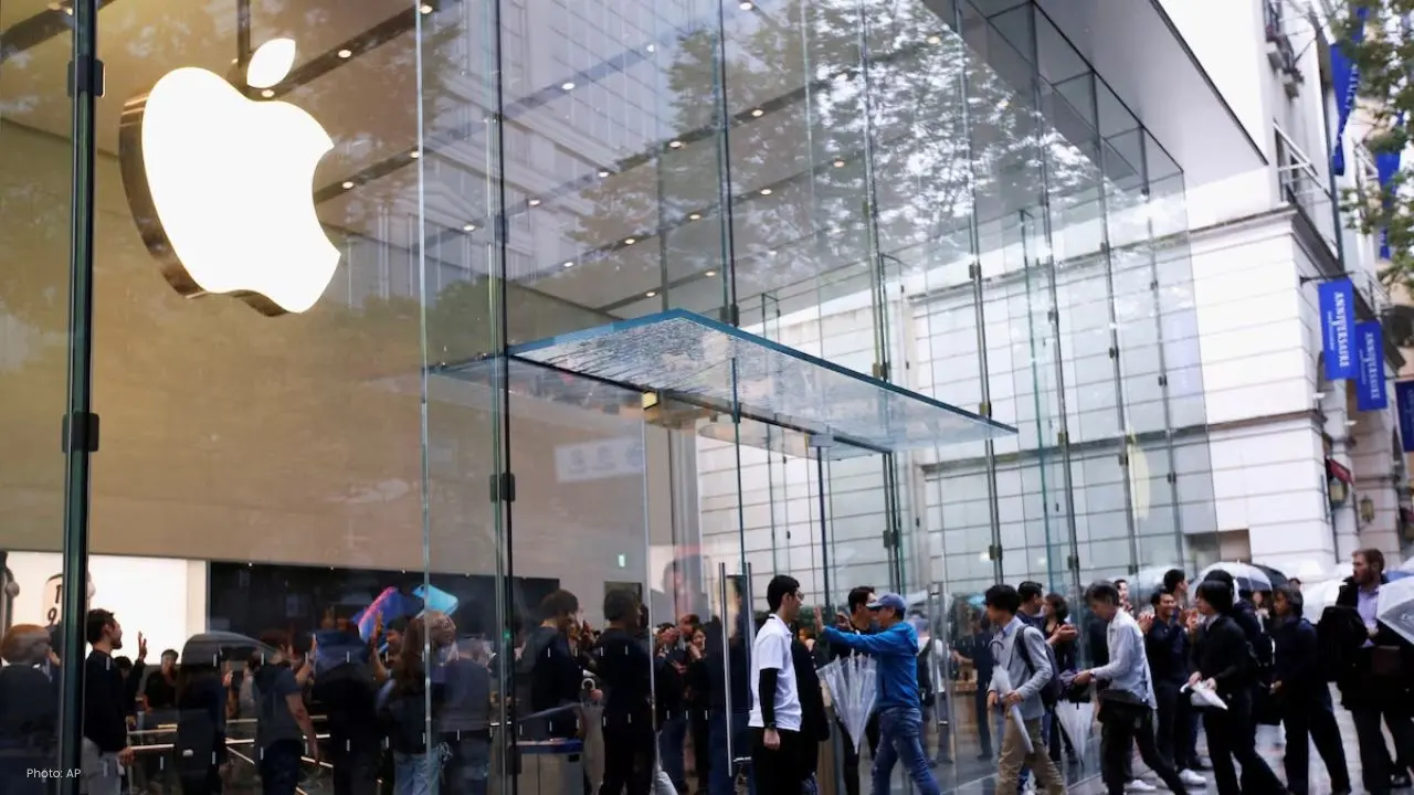 Apple Embraces New App Store Regulations in Japan