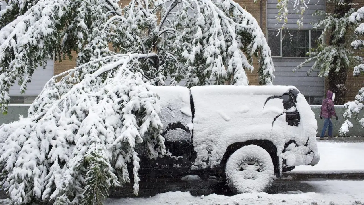 Calgary Winter Storm Chaos: Why Using Hazard Lights Can Be Risky