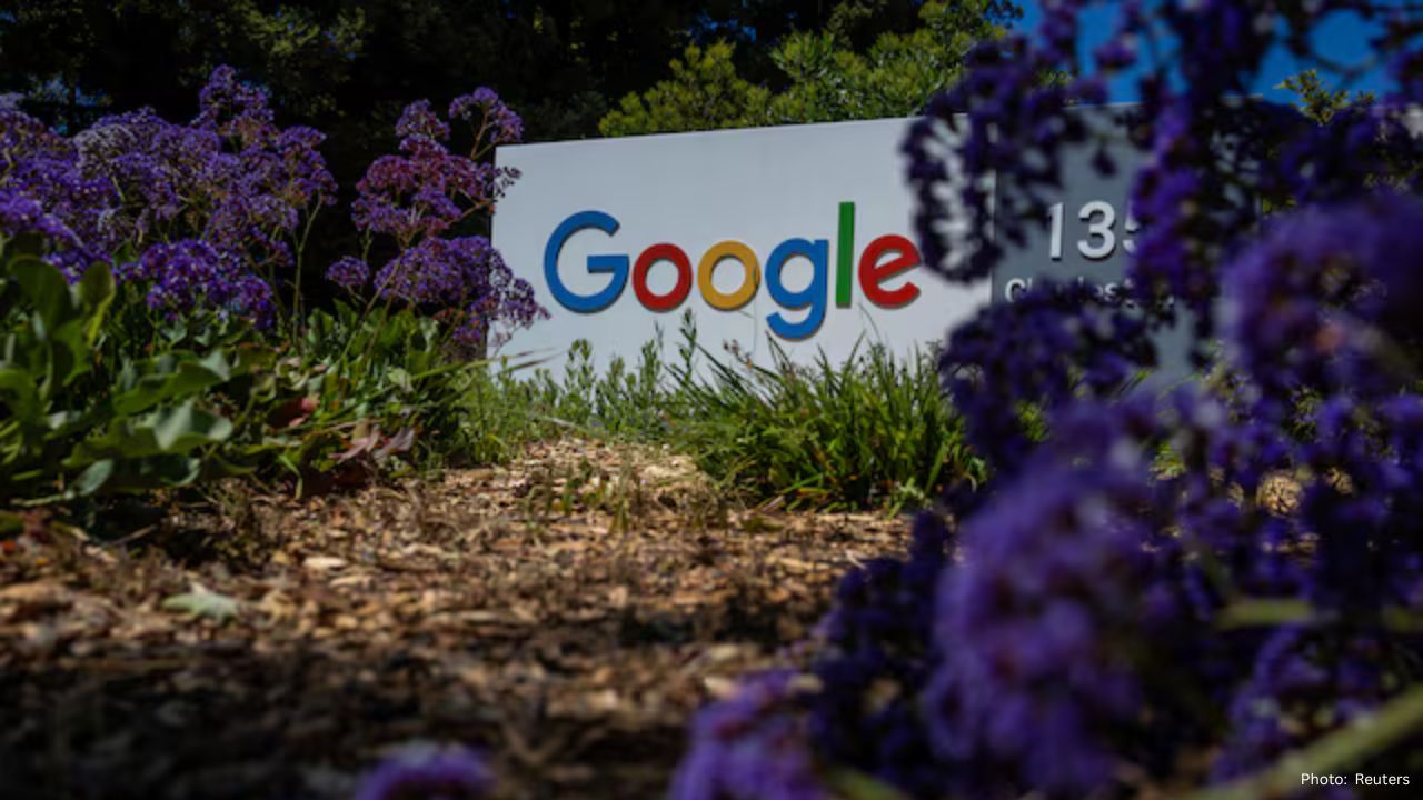 Google Cautions Visa Holders About International Travel Due to Embassy Delays