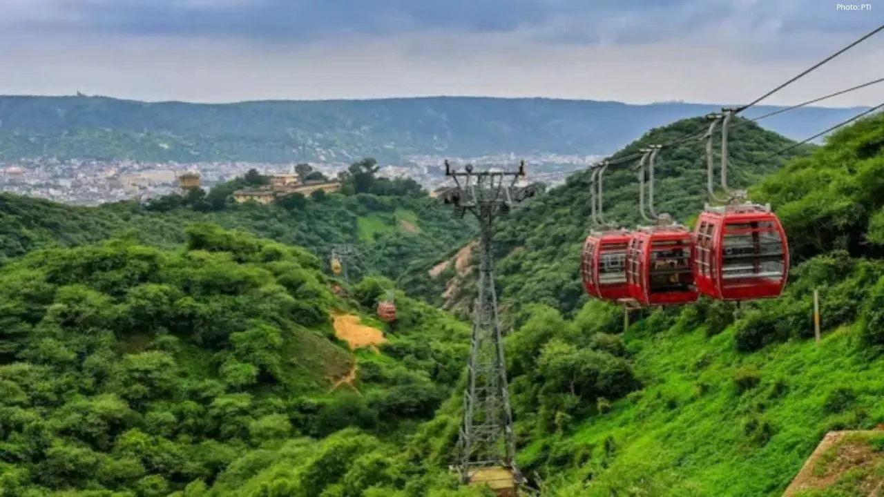 Centre Reassures Public: Aravalli Mining Regulations Remain Intact