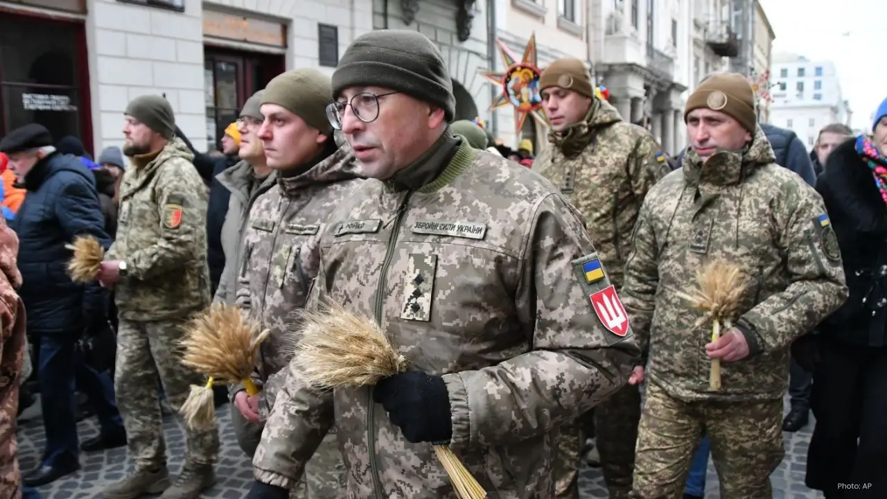Zelenskyy Proposes Demilitarized Zone for Donbas to Resolve Conflict