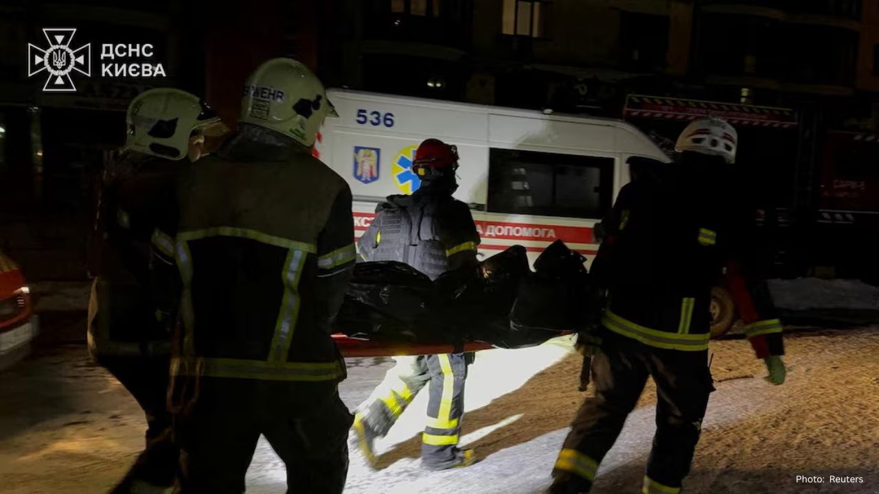 Civilians Casualties in Kyiv as Russian Air Strikes Mark 2026's First Assault