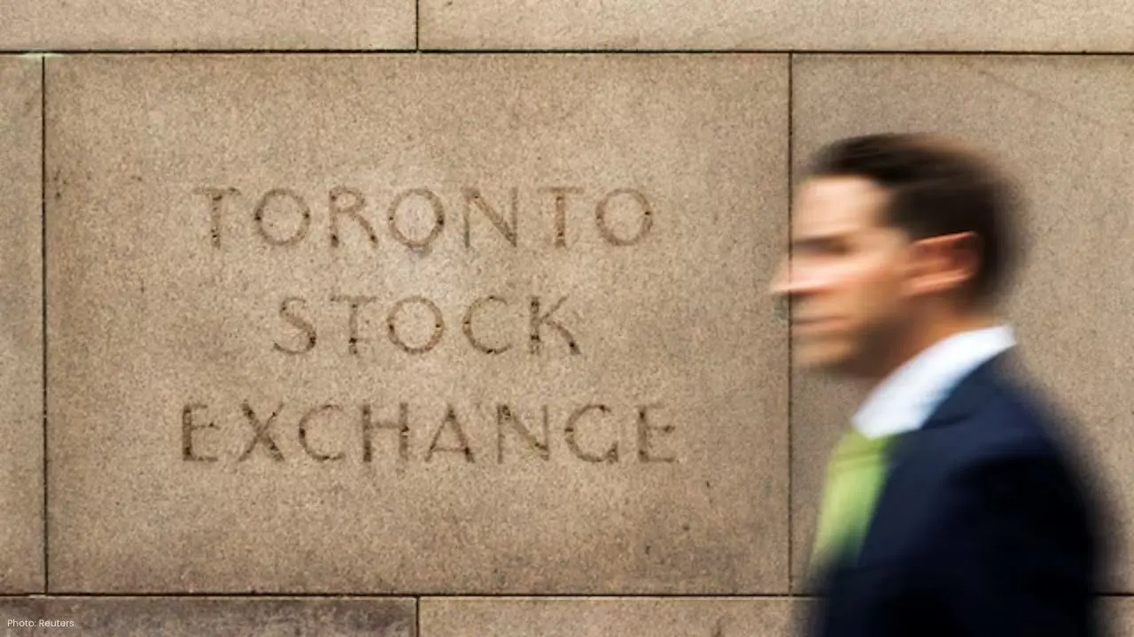 Canada Stock Market Hits Record High as Banking Shares Surge