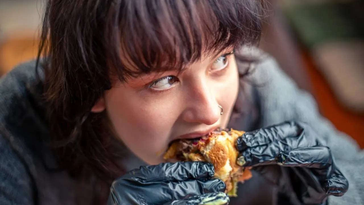 7 Common Lunch Mistakes Contributing to Weight Gain