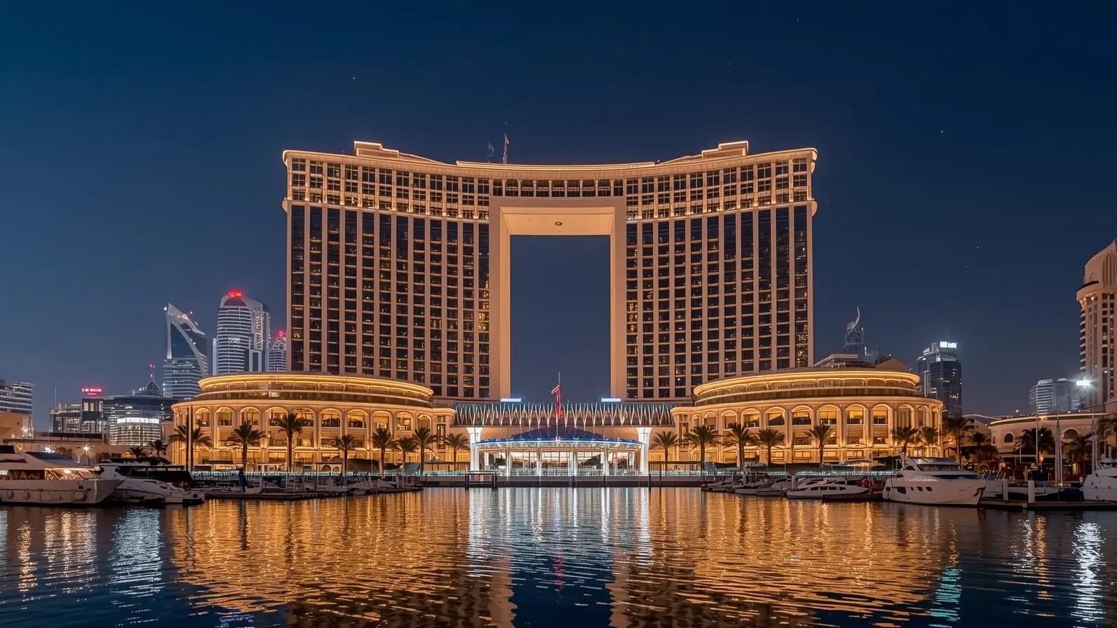 Top Hotels to Consider Near Dubai Marina for Tourists