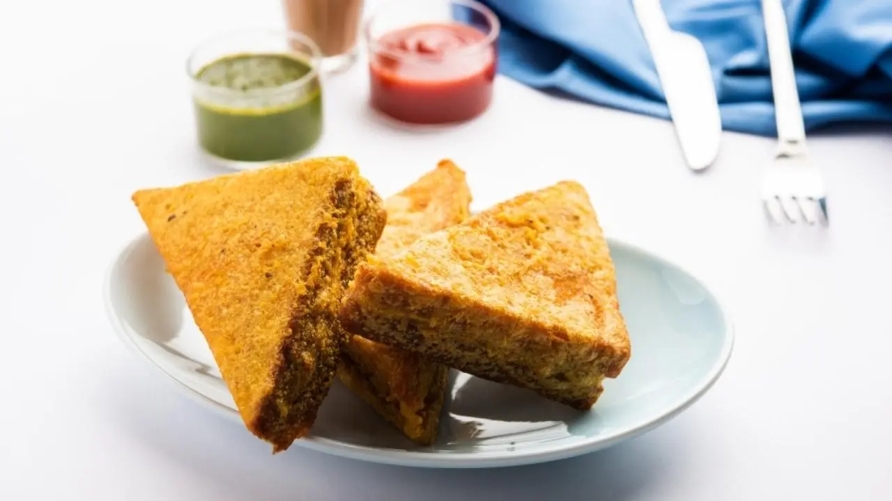Nutritious Moong Dal Toast Recipe Perfect for Your Morning