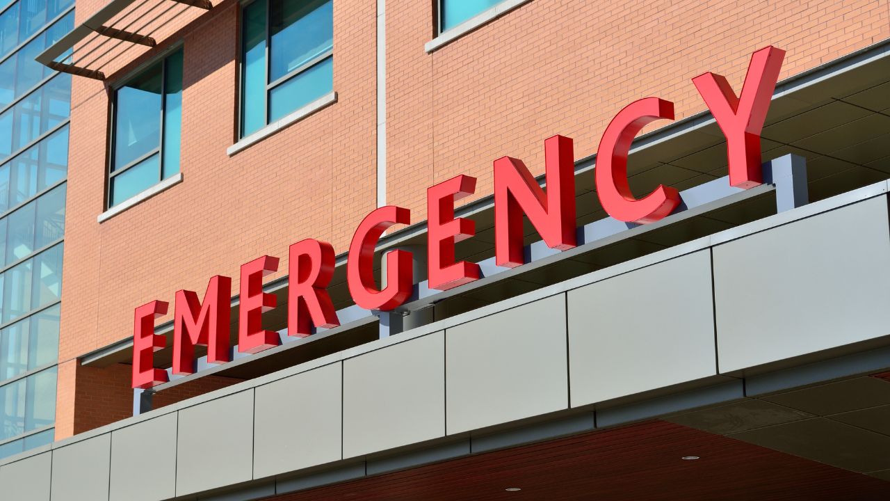 Alberta Orders Judge-Led Inquiry After Man Dies Waiting Nearly Eight Hours in ER