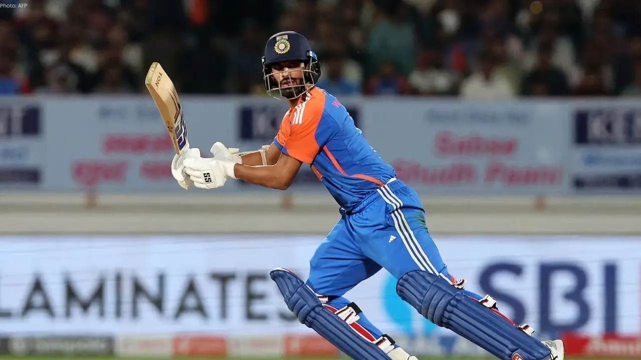 Washington Sundar Out with Side Strain; Bishnoi Joins Squad