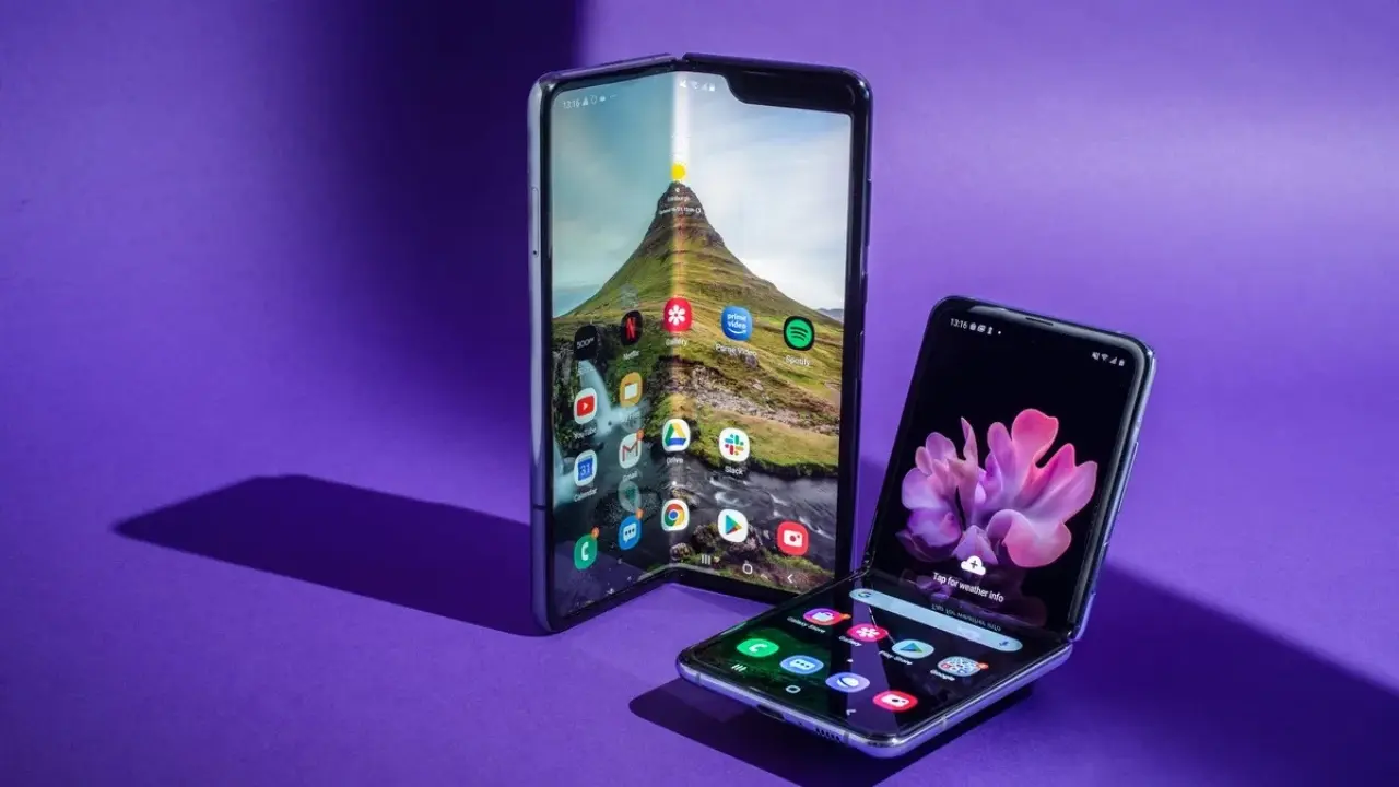 Transforming Displays: Creaseless Foldable Technology in 2026