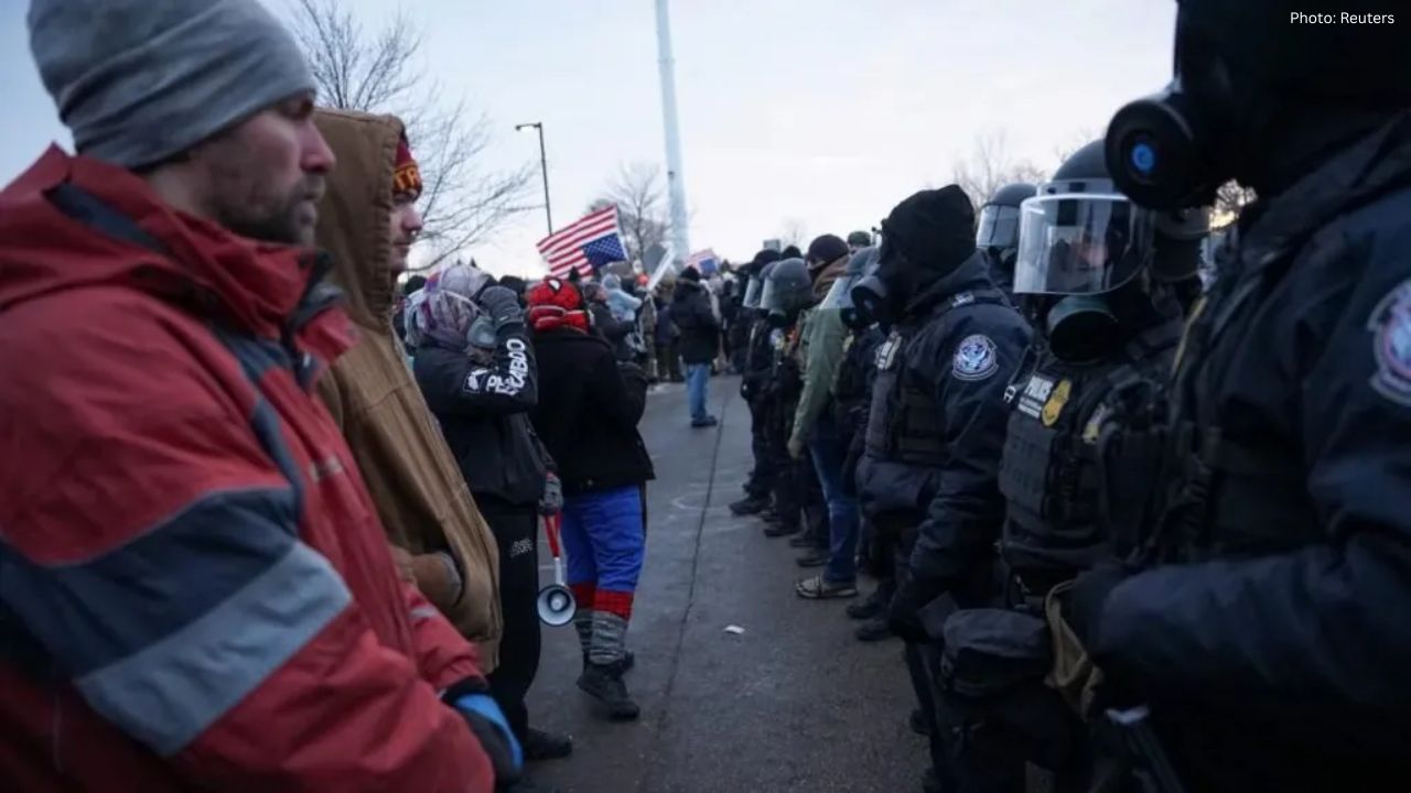 Trump tests limits of power as Minnesota pushes back on ICE crackdown