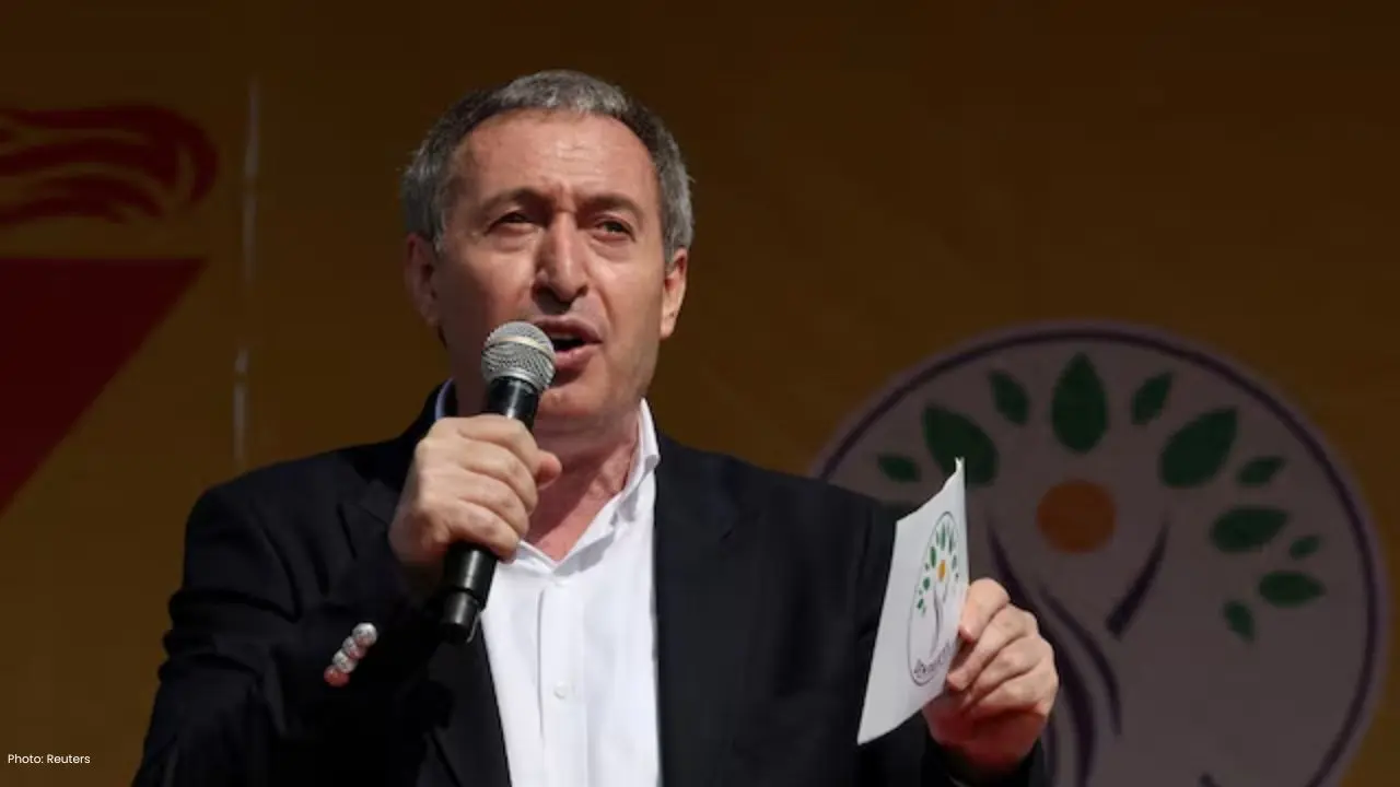 Turkey Urged to Resume PKK Peace Dialogue Following Syrian Pact