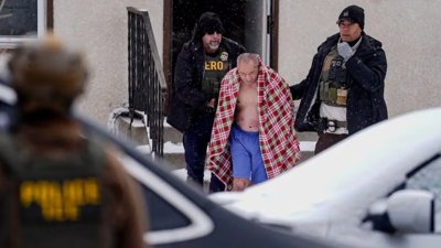 Minnesota Citizen Claims ICE Violated His Rights in Frigid Raid