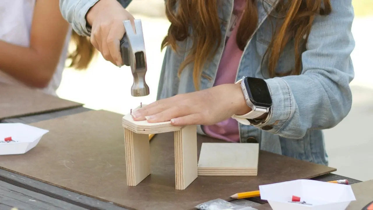 The Global Rise of DIY Education — What It Means for Traditional Schools