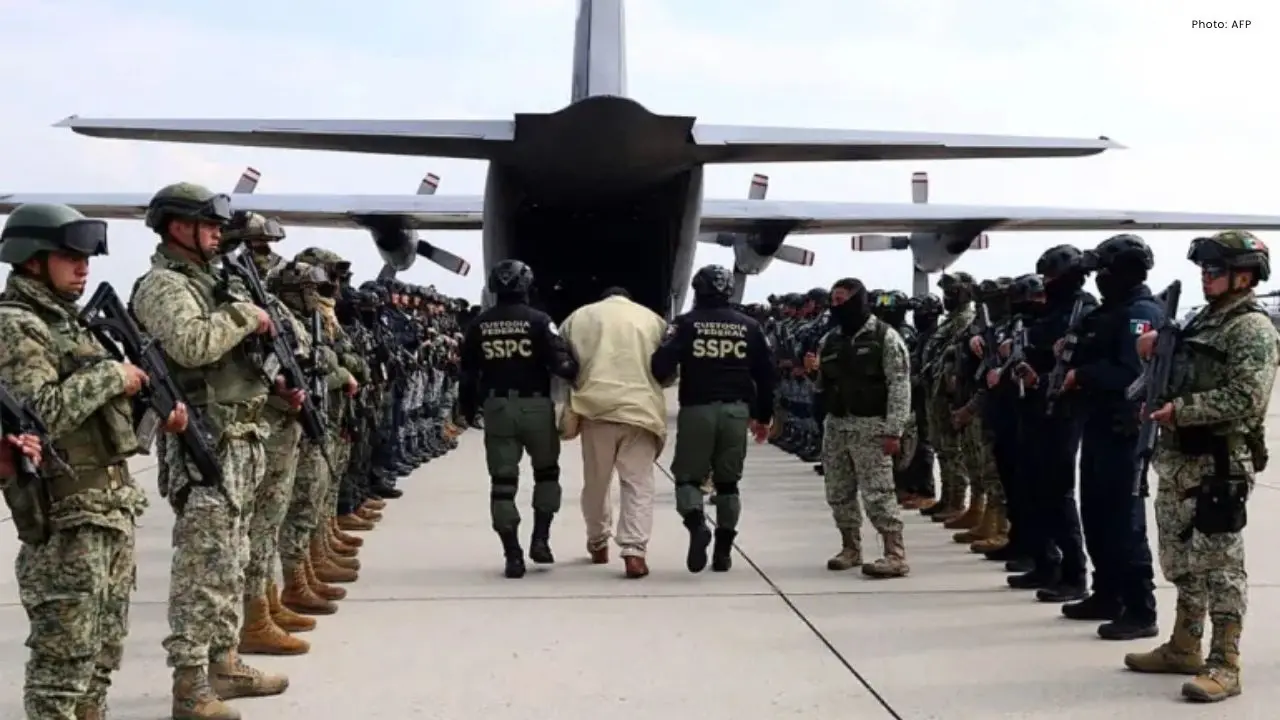 Mexico Delivers 37 Drug Cartel Suspects to the U.S. Amid Rising Tensions