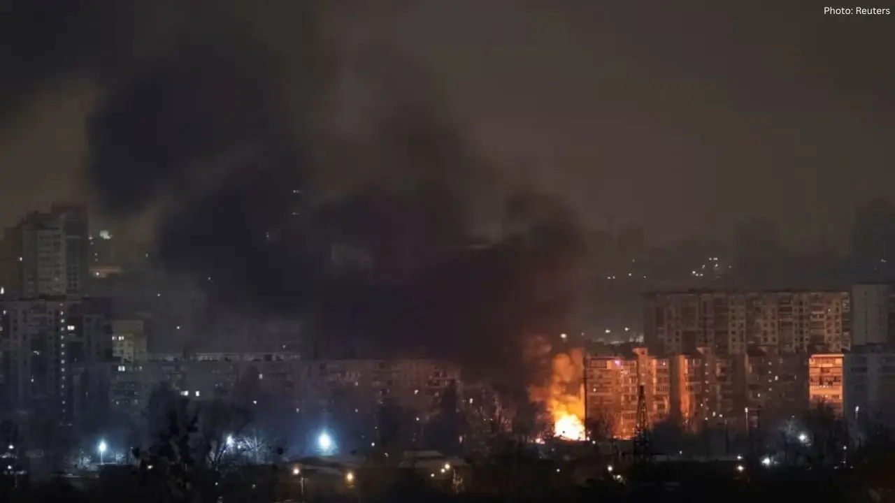 Russia Continues Major Attacks as Ukraine-Russia-US Trilateral Peace Talks Unfold