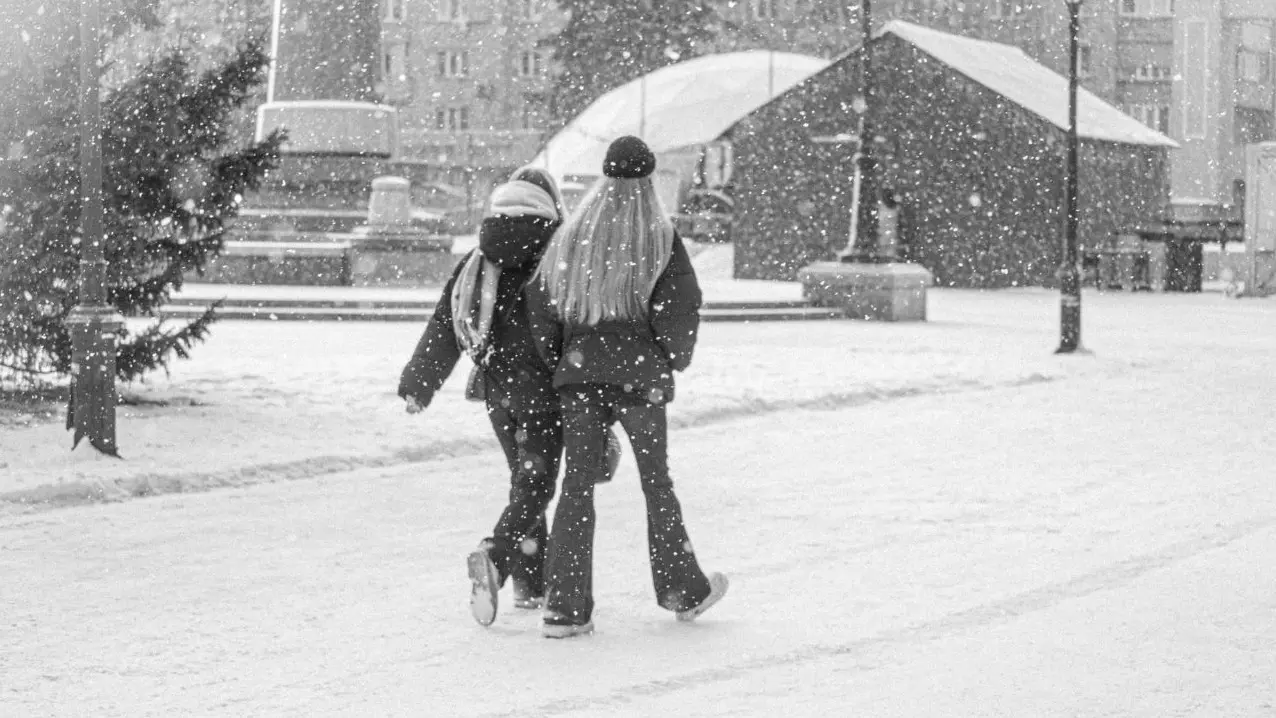 Heavy Snowstorm and Arctic Cold Cause Flight Cancellations Across Canada