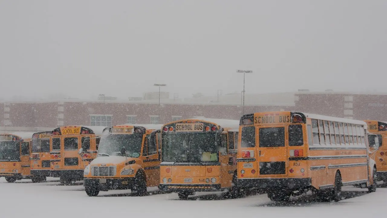 Ontario School Boards Cancel Classes Monday Amid Severe Winter Weather