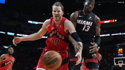 Raptors’ Jakob Poeltl Still Without Return Timeline From Back Injury