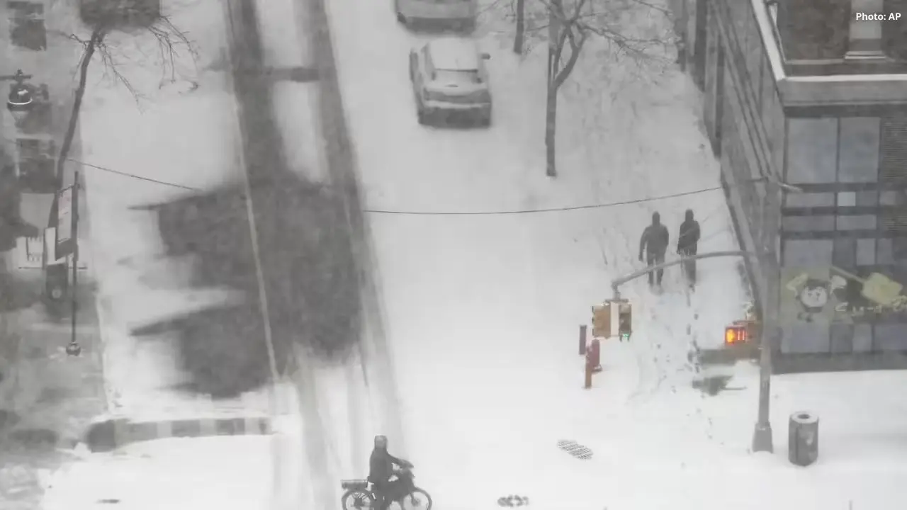 Deadly Winter Storm Leaves 7 Dead and 800,000 Without Power Across the U.S.