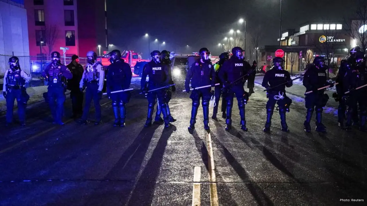 Trump and Minnesota Officials Work to De-escalate Tensions Following Immigration Shooting