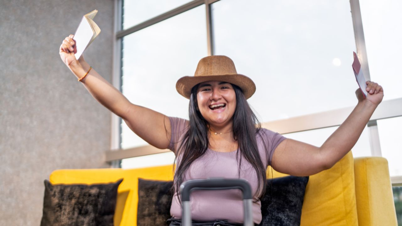 Montreal Woman Wins Work Permit After Deportation Fight, Mexico Trip