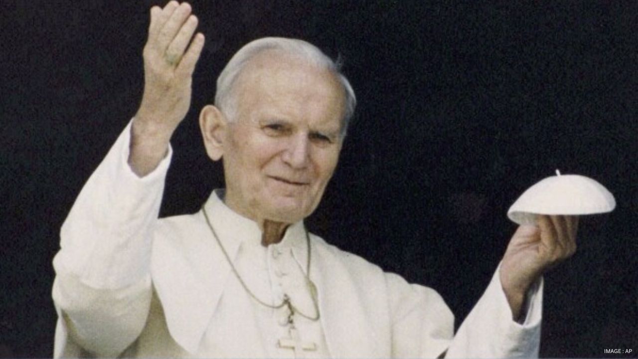 Pope John Paul II’s Historic 1986 Visit to New Zealand